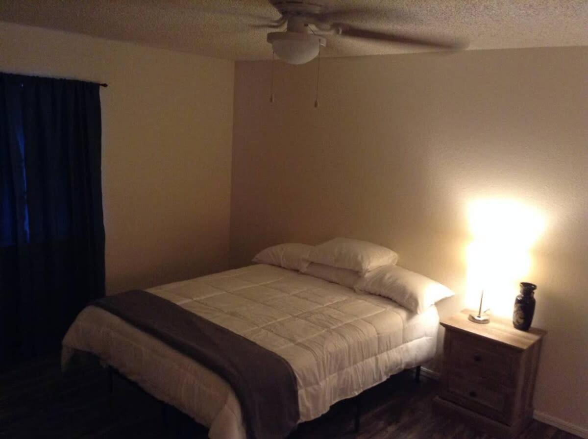 1 Bedroom Apartment For You! Next To Fort Sill 로턴 외부 사진